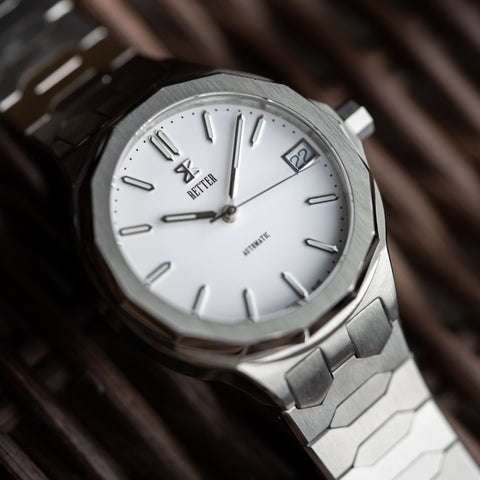 Having several years of design experience, he put his skills to work and created his version of the uncompromising tool watch.